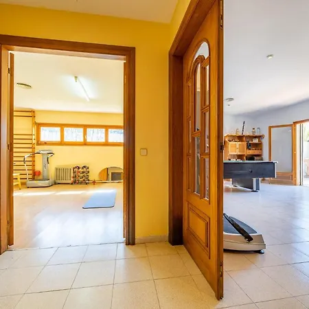 Homeholidaysrentals Happy Family Villa