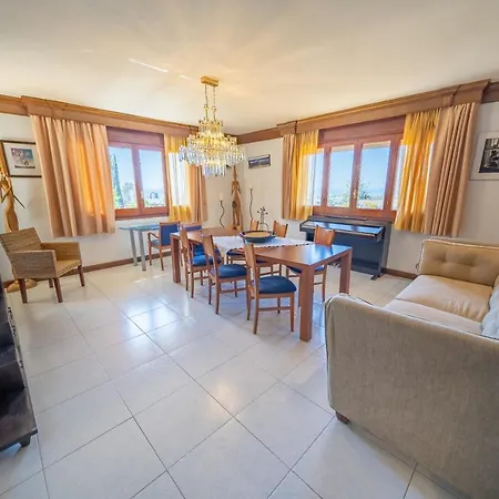 Homeholidaysrentals Happy Family * Santa Susanna