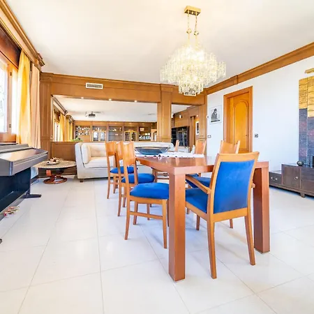 Homeholidaysrentals Happy Family Villa Santa Susanna