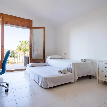 Villa Homeholidaysrentals Happy Family *